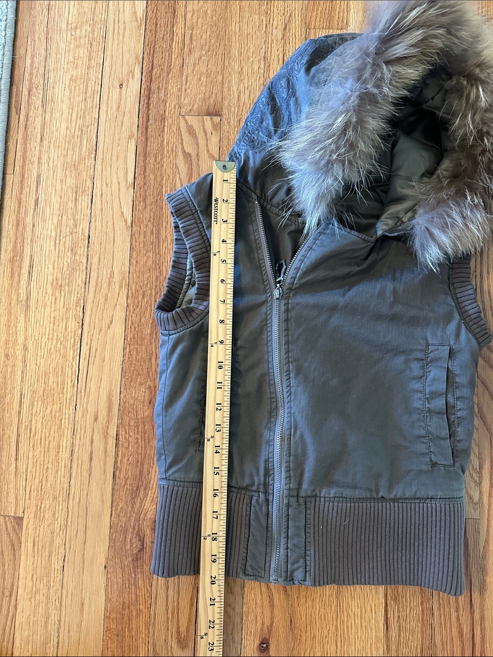 Monarchy vest with fur on hoodie size S. Off center zipper Y2K - Picture 8 of 8
